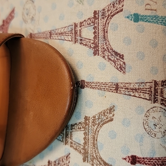 Charlotte Russe Brown Fringed T-Strap Open Toe Heels Size 10 - Picture 6 of 7
